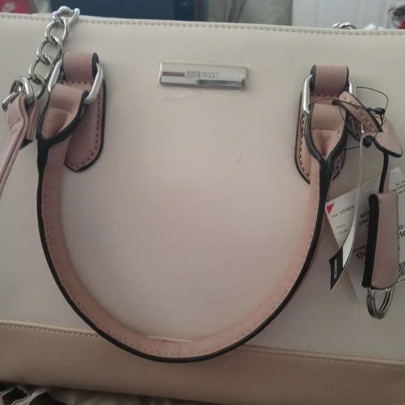 Everything - Picture 2 of 4